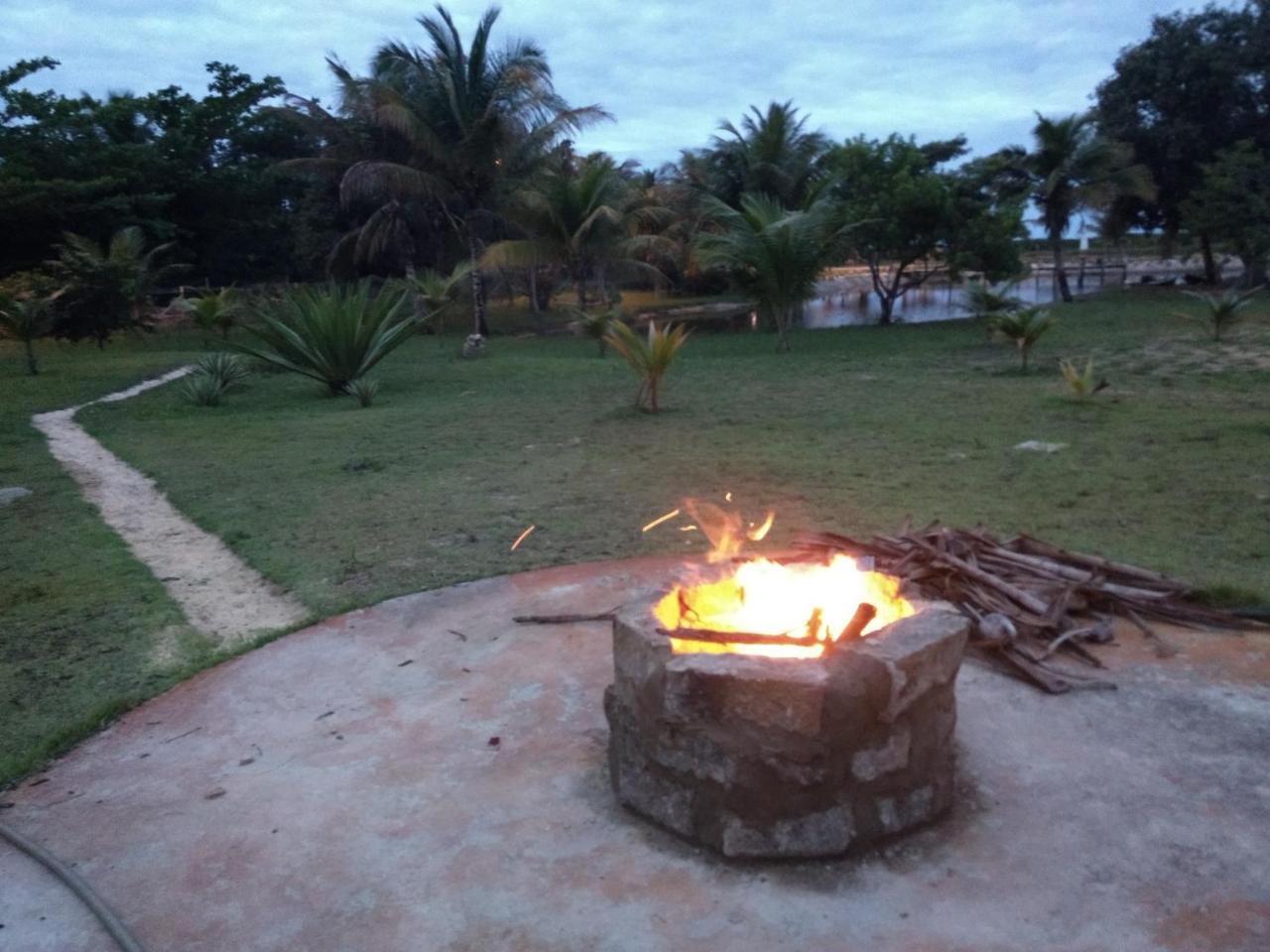 Residencial Lagoa Da Praia Алкобаса Экстерьер фото